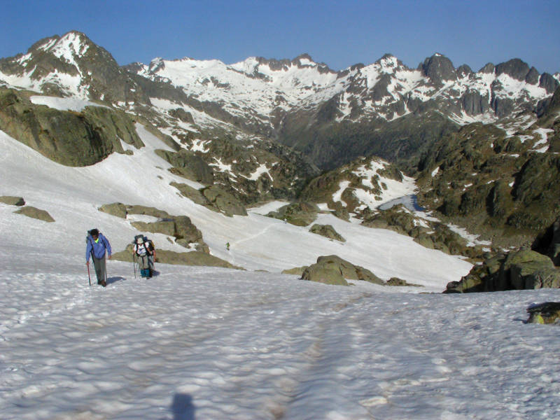 72/82 - 20080623-0907_S2654_AiguesTortes-PortColomers   (800x600, 102kB)